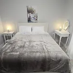 Kyana Luxury Kva Ii Apartament *